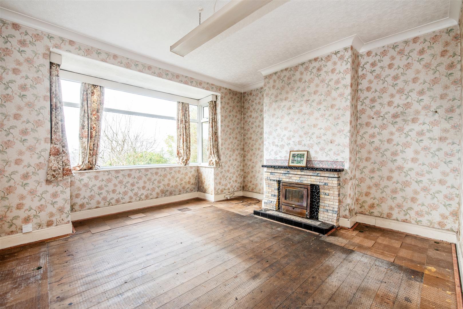 2 bed property in Blackburn Road, Chorley